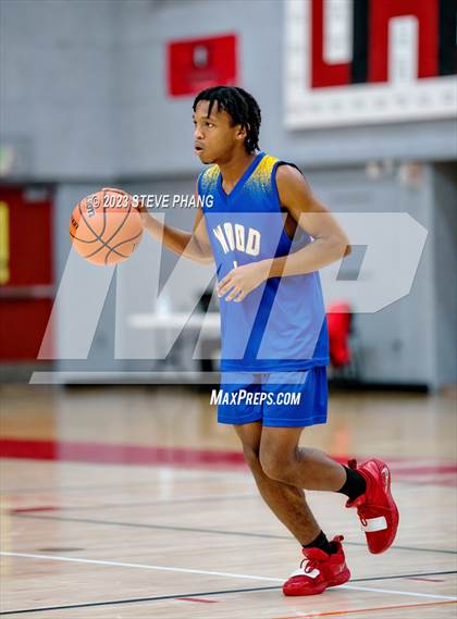 Thumbnail 2 in Wood vs. Bradshaw Christian (Cordova Christmas Classic) photogallery.