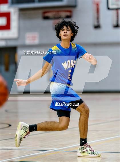 Thumbnail 2 in Wood vs. Bradshaw Christian (Cordova Christmas Classic) photogallery.