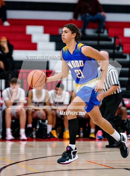 Thumbnail 2 in Wood vs. Bradshaw Christian (Cordova Christmas Classic) photogallery.