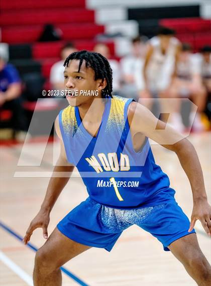 Thumbnail 3 in Wood vs. Bradshaw Christian (Cordova Christmas Classic) photogallery.