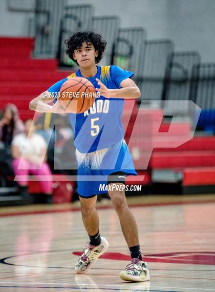 Thumbnail 3 in Wood vs. Bradshaw Christian (Cordova Christmas Classic) photogallery.