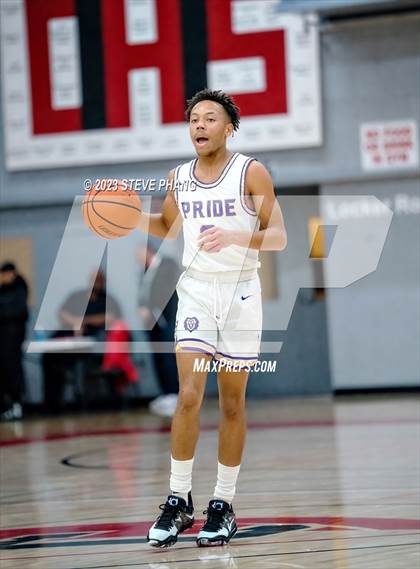 Thumbnail 1 in Wood vs. Bradshaw Christian (Cordova Christmas Classic) photogallery.