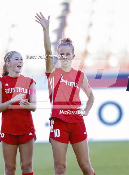Thumbnail 1 in Bountiful vs. Maple Mountain (UHSAA 5A Final) photogallery.