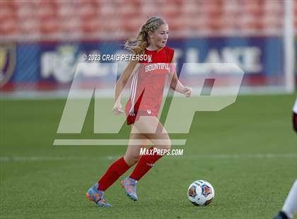 Thumbnail 1 in Bountiful vs. Maple Mountain (UHSAA 5A Final) photogallery.