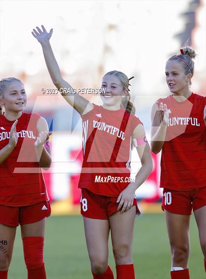 Thumbnail 2 in Bountiful vs. Maple Mountain (UHSAA 5A Final) photogallery.
