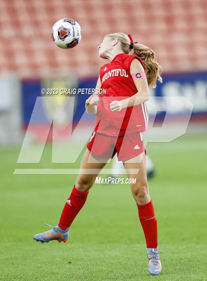 Thumbnail 3 in Bountiful vs. Maple Mountain (UHSAA 5A Final) photogallery.