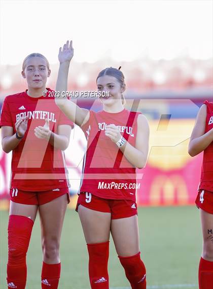Thumbnail 3 in Bountiful vs. Maple Mountain (UHSAA 5A Final) photogallery.