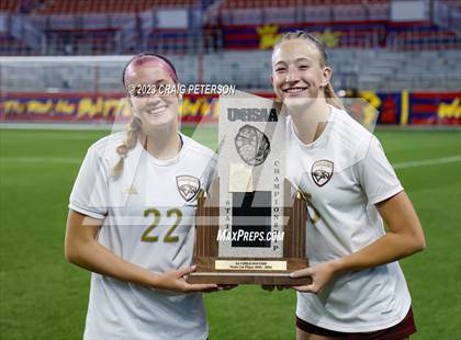 Thumbnail 1 in Bountiful vs. Maple Mountain (UHSAA 5A Final) photogallery.
