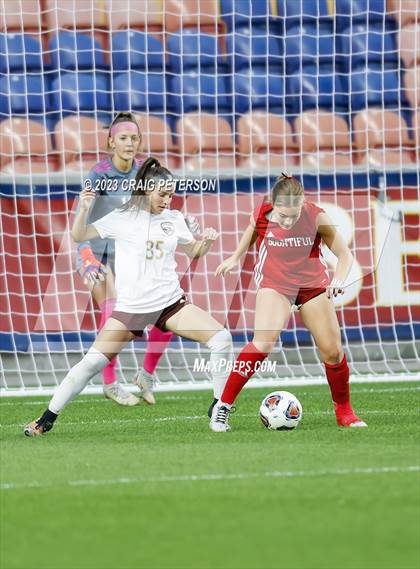 Thumbnail 1 in Bountiful vs. Maple Mountain (UHSAA 5A Final) photogallery.