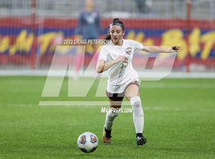 Thumbnail 3 in Bountiful vs. Maple Mountain (UHSAA 5A Final) photogallery.