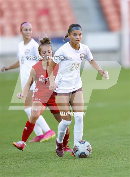 Thumbnail 1 in Bountiful vs. Maple Mountain (UHSAA 5A Final) photogallery.