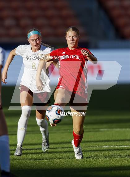 Thumbnail 1 in Bountiful vs. Maple Mountain (UHSAA 5A Final) photogallery.