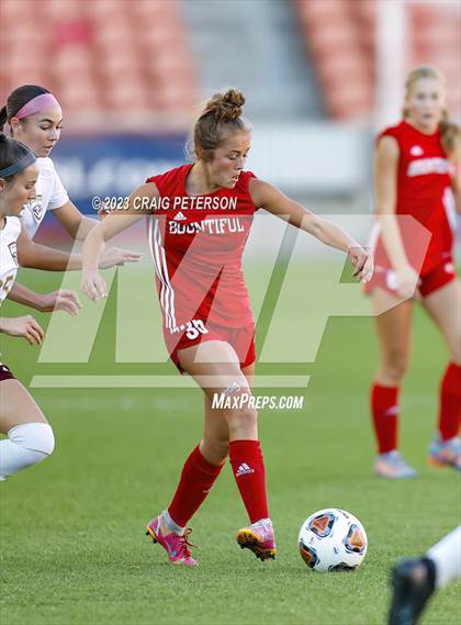Thumbnail 3 in Bountiful vs. Maple Mountain (UHSAA 5A Final) photogallery.