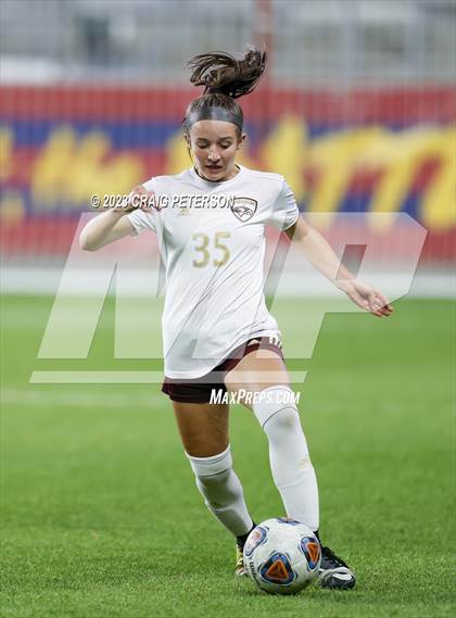 Thumbnail 1 in Bountiful vs. Maple Mountain (UHSAA 5A Final) photogallery.