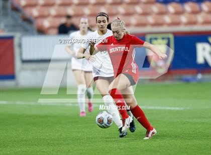 Thumbnail 3 in Bountiful vs. Maple Mountain (UHSAA 5A Final) photogallery.