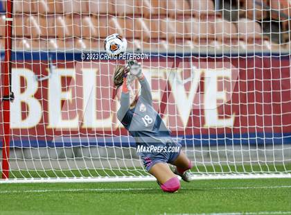 Thumbnail 3 in Bountiful vs. Maple Mountain (UHSAA 5A Final) photogallery.