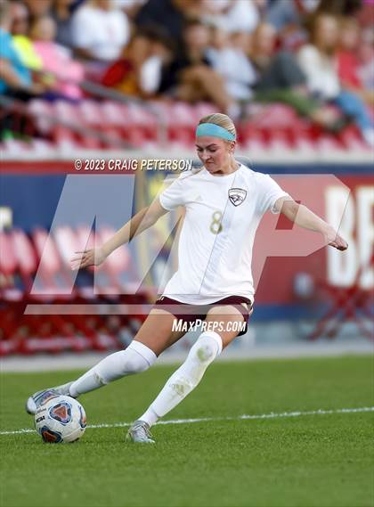 Thumbnail 1 in Bountiful vs. Maple Mountain (UHSAA 5A Final) photogallery.