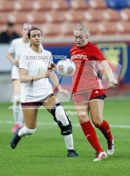 Thumbnail 2 in Bountiful vs. Maple Mountain (UHSAA 5A Final) photogallery.