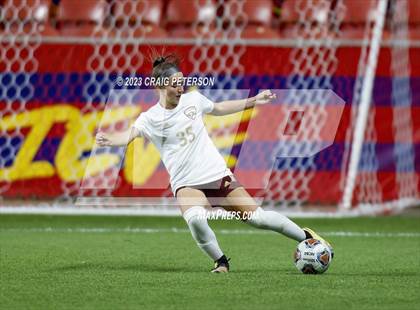 Thumbnail 2 in Bountiful vs. Maple Mountain (UHSAA 5A Final) photogallery.