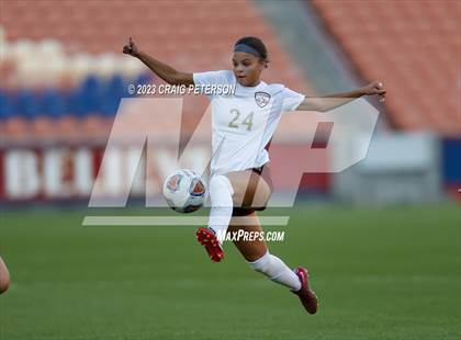 Thumbnail 3 in Bountiful vs. Maple Mountain (UHSAA 5A Final) photogallery.