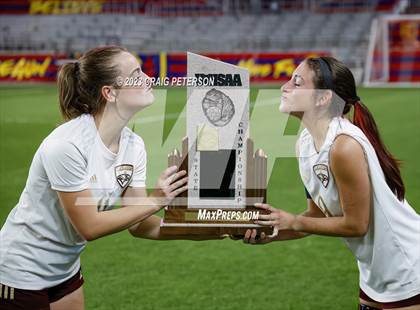 Thumbnail 1 in Bountiful vs. Maple Mountain (UHSAA 5A Final) photogallery.