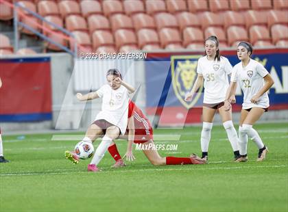 Thumbnail 2 in Bountiful vs. Maple Mountain (UHSAA 5A Final) photogallery.