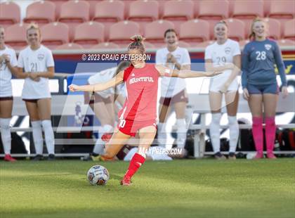 Thumbnail 2 in Bountiful vs. Maple Mountain (UHSAA 5A Final) photogallery.