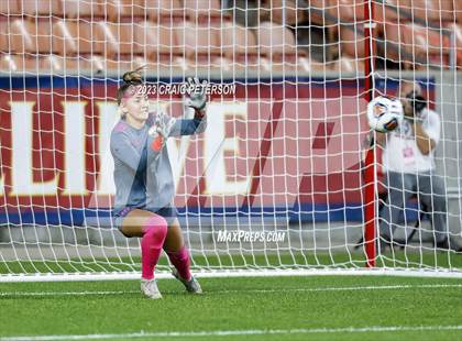 Thumbnail 1 in Bountiful vs. Maple Mountain (UHSAA 5A Final) photogallery.