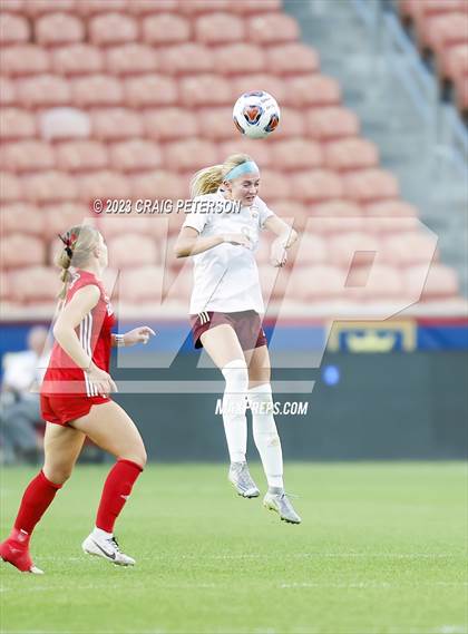 Thumbnail 1 in Bountiful vs. Maple Mountain (UHSAA 5A Final) photogallery.