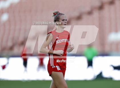 Thumbnail 1 in Bountiful vs. Maple Mountain (UHSAA 5A Final) photogallery.