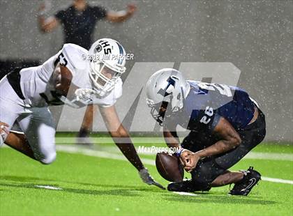 Thumbnail 3 in Vandegrift @ Hendrickson photogallery.