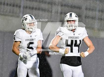Thumbnail 3 in Vandegrift @ Hendrickson photogallery.