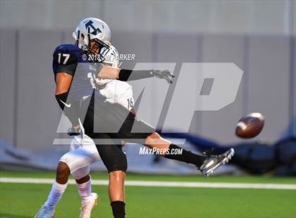 Thumbnail 2 in Vandegrift @ Hendrickson photogallery.