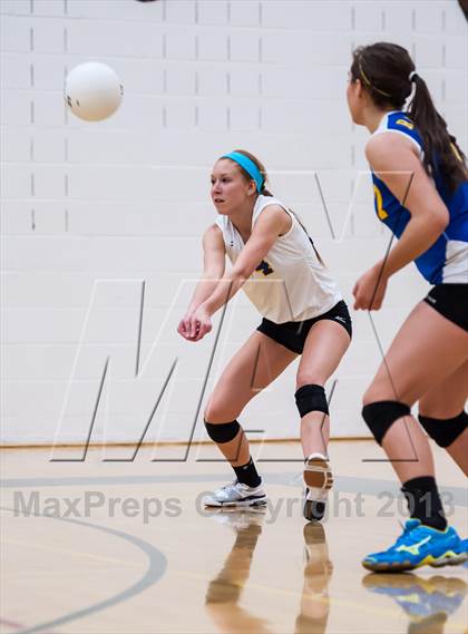 Thumbnail 3 in Rampart vs. Douglas County (Smoky Hill Buff Classic) photogallery.