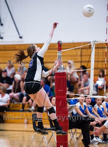 Thumbnail 3 in Rampart vs. Douglas County (Smoky Hill Buff Classic) photogallery.