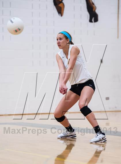 Thumbnail 2 in Rampart vs. Douglas County (Smoky Hill Buff Classic) photogallery.