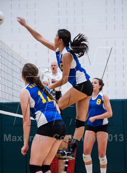 Thumbnail 1 in Rampart vs. Douglas County (Smoky Hill Buff Classic) photogallery.