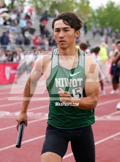Thumbnail 2 in CHSAA Finals (4x400m Relay ) photogallery.