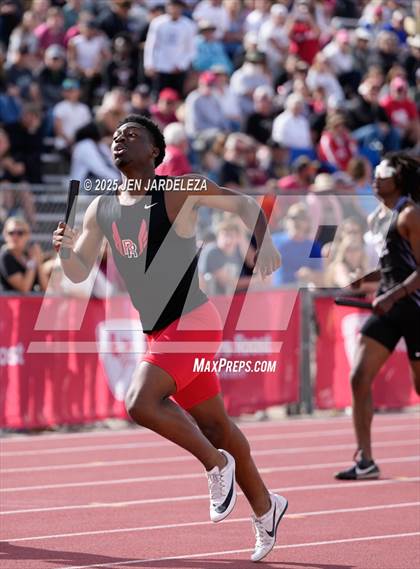 Thumbnail 2 in CHSAA Finals (4x400m Relay ) photogallery.