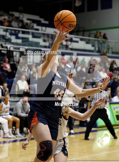 Thumbnail 2 in Mountain Crest @ Ridgeline photogallery.