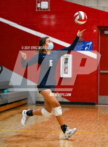 Thumbnail 2 in Fallbrook vs San Dieguito (SUHI JV Tournament) photogallery.