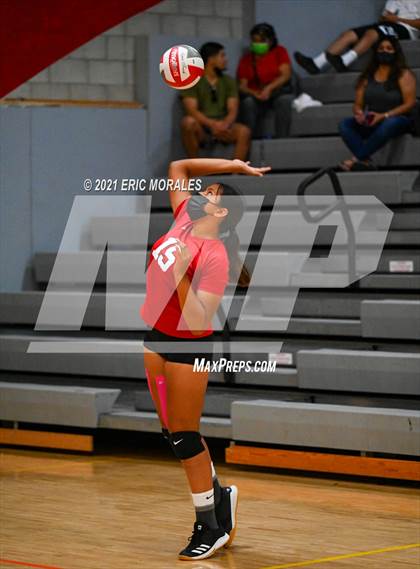 Thumbnail 1 in Fallbrook vs San Dieguito (SUHI JV Tournament) photogallery.