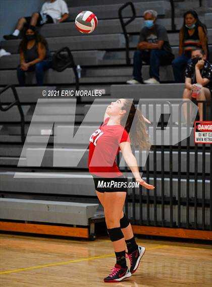 Thumbnail 1 in Fallbrook vs San Dieguito (SUHI JV Tournament) photogallery.