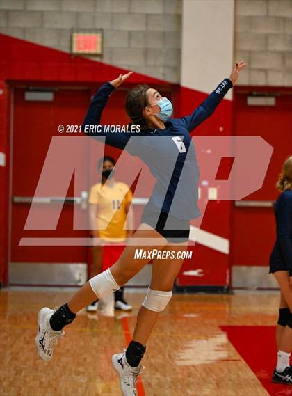 Thumbnail 3 in Fallbrook vs San Dieguito (SUHI JV Tournament) photogallery.