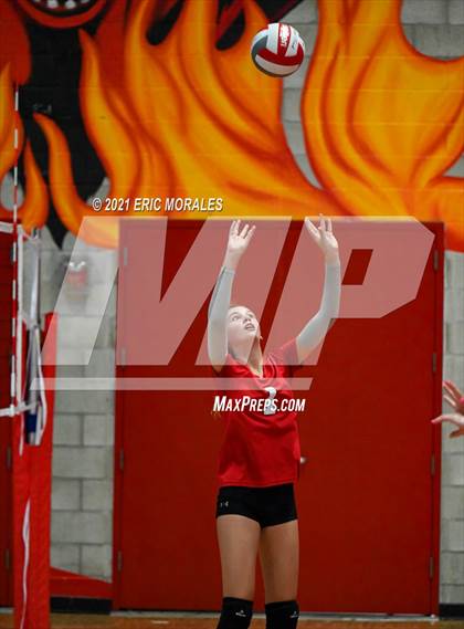 Thumbnail 3 in Fallbrook vs San Dieguito (SUHI JV Tournament) photogallery.