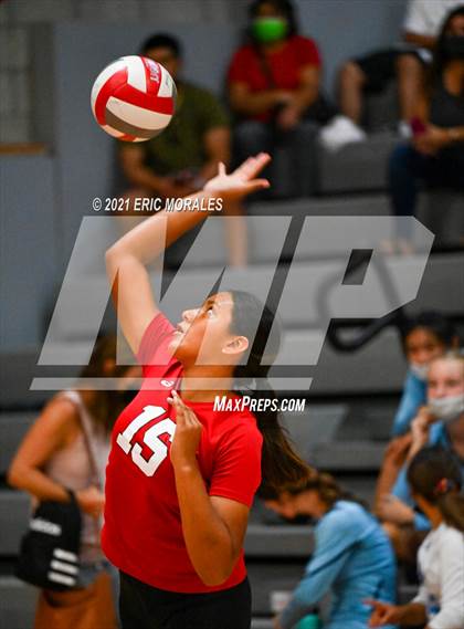 Thumbnail 1 in Fallbrook vs San Dieguito (SUHI JV Tournament) photogallery.