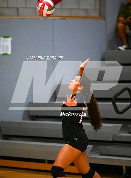 Thumbnail 3 in Fallbrook vs San Dieguito (SUHI JV Tournament) photogallery.