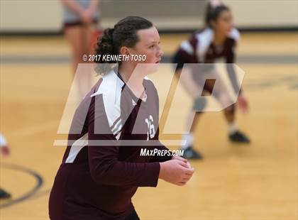 Thumbnail 1 in Marshall vs O'Connor photogallery.