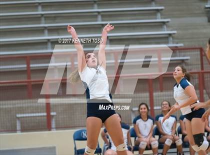 Thumbnail 1 in Marshall vs O'Connor photogallery.