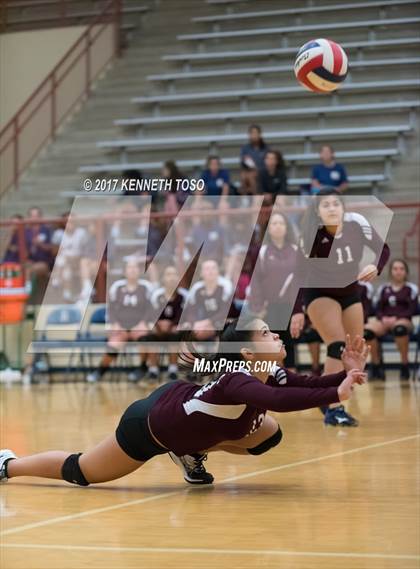 Thumbnail 2 in Marshall vs O'Connor photogallery.